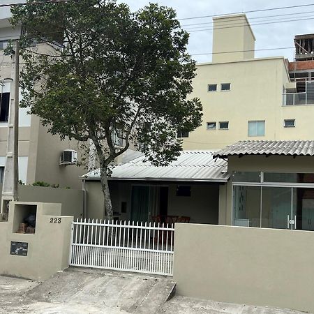 Casa Entre Dois Mares - Casa Bege Villa Bombinhas Exterior foto